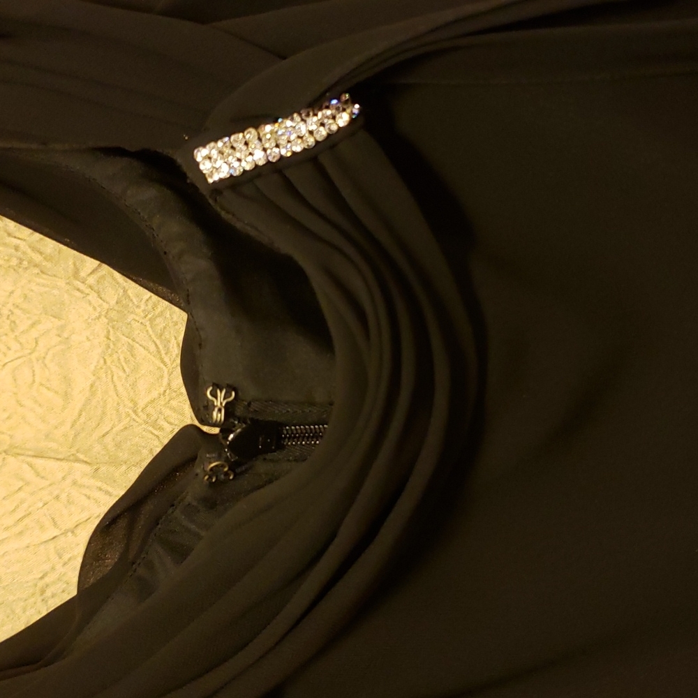 Bp Collections Beautiful Long Gown NWT Prom/Wedding/Black tie Timeless Vintage - Picture 3 of 7